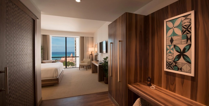 Waikiki Trade Center 2